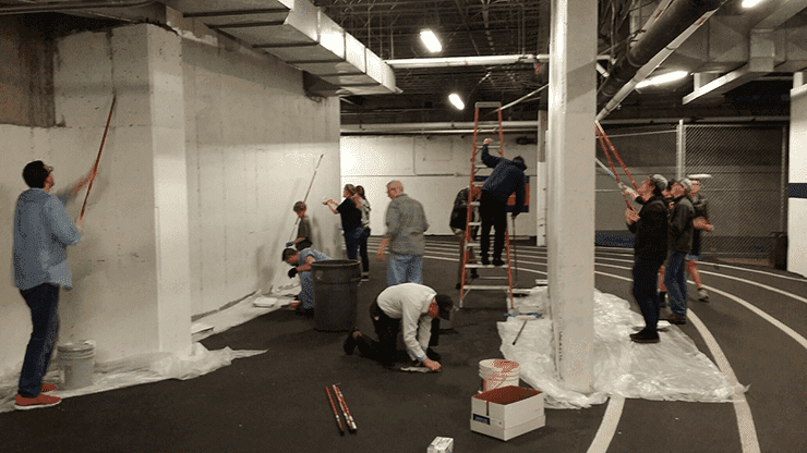 Lots of volunteers make the work go fast.