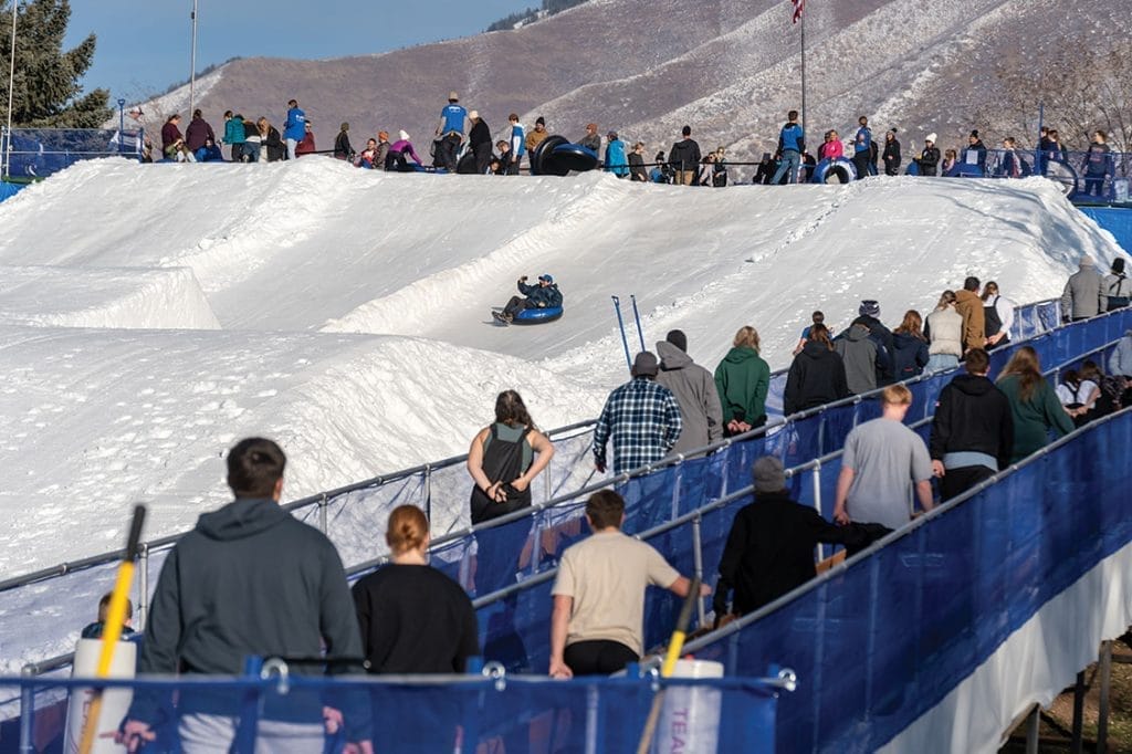 Gateway Snow Park - Following the Line